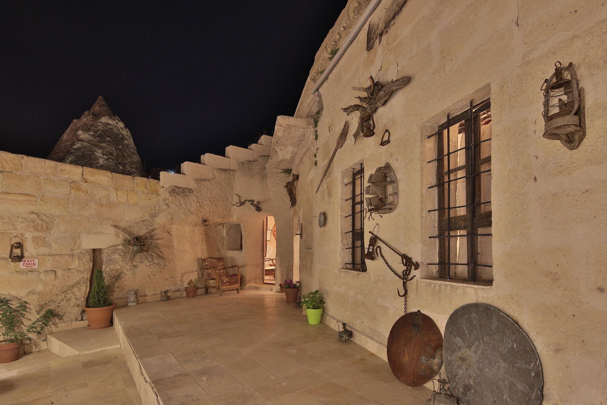 Mia Cappadocia Cave Hotel Гьореме Екстериор снимка